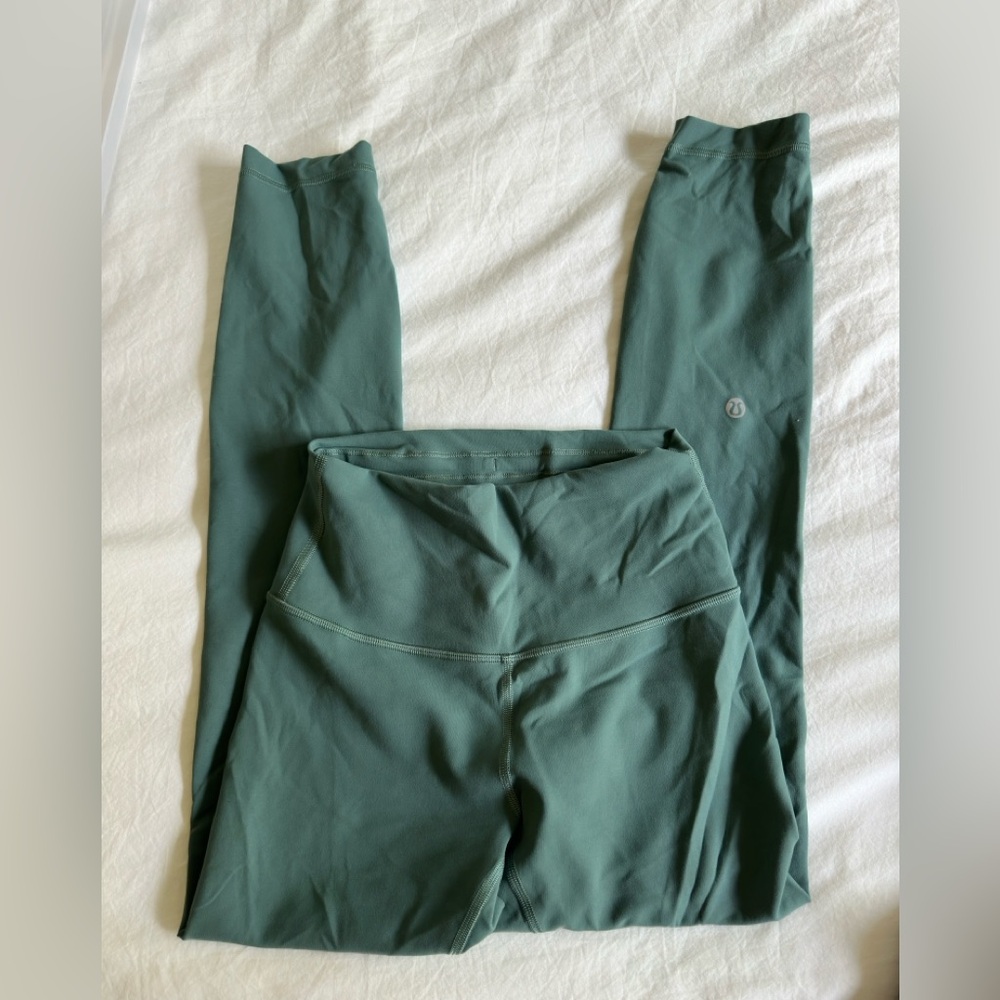 Lululemon wunder train leggings size 4